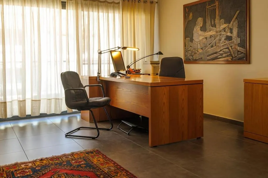 The Grapiti - Spectacular View Spacious Apartment Selanik